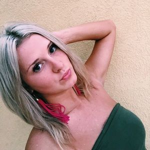 Meet your Posher, Cam